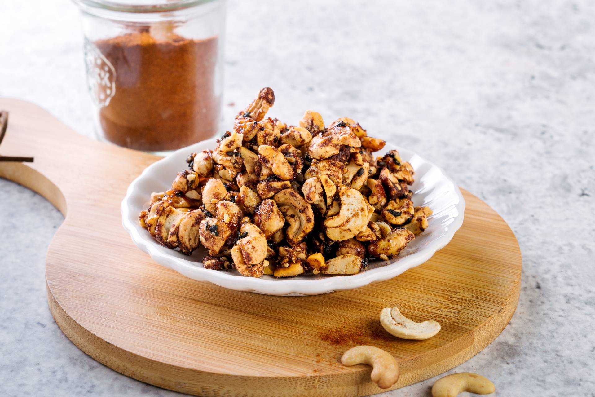 Paprika cashew