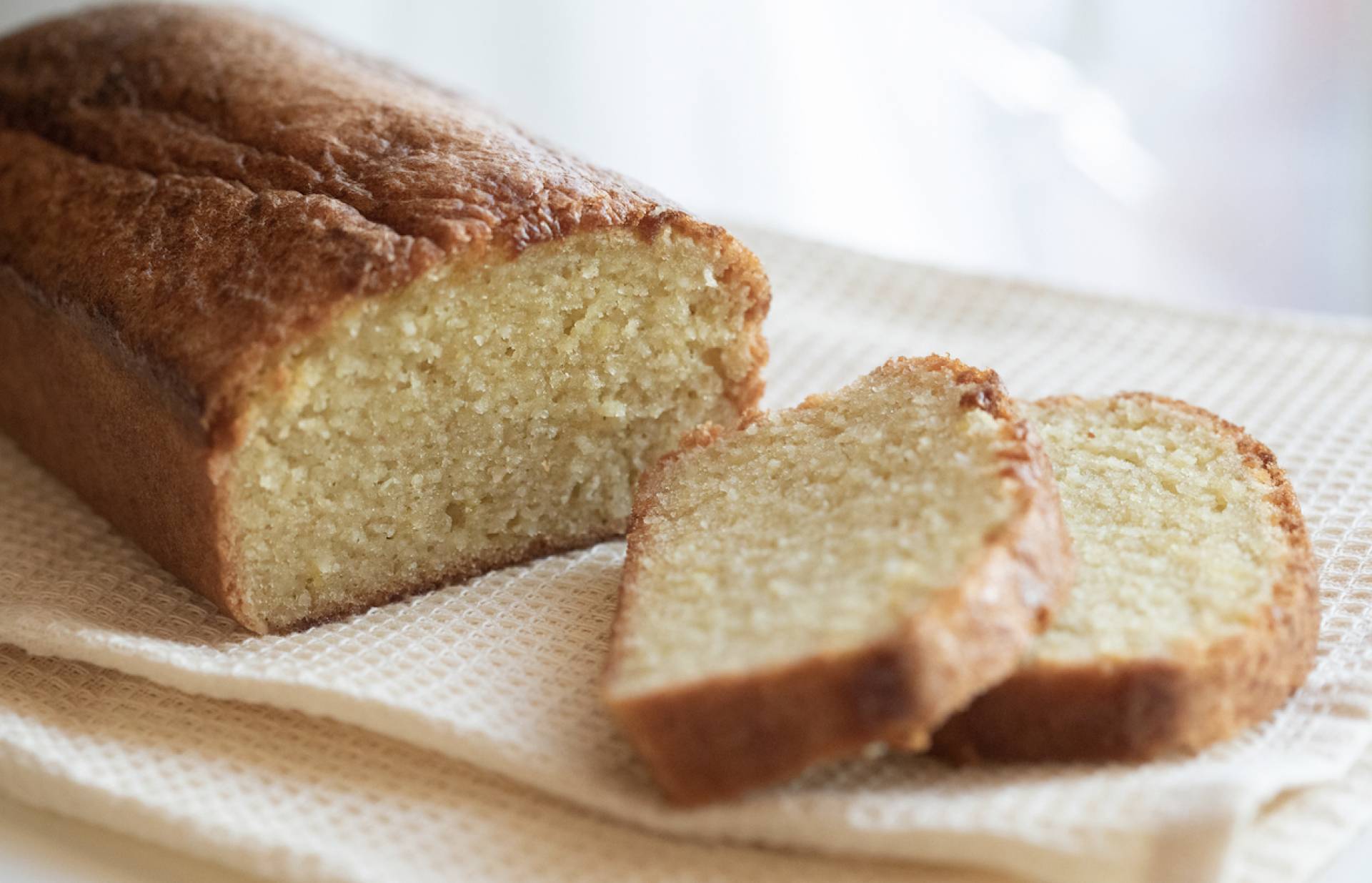 Healthy Lemon Pound Cake