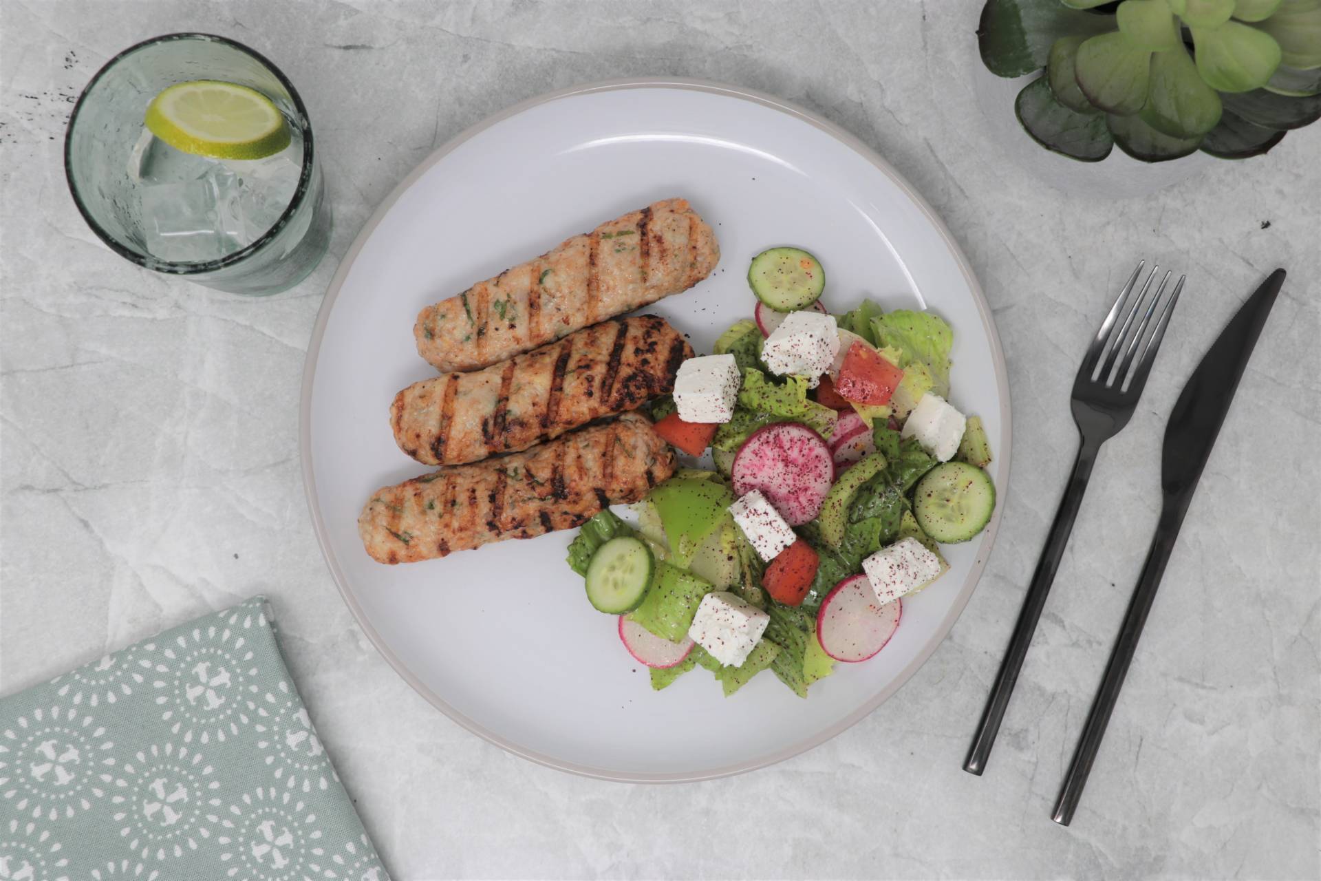 Keto - Chicken Kebab with Greek Salad
